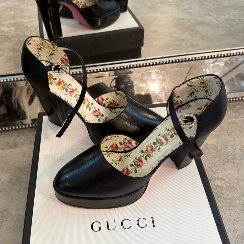 Gucci Black Heels with Floral Interior